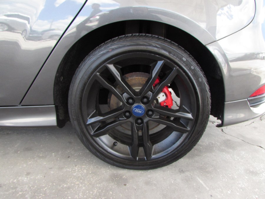2016 Ford Focus 5dr HB ST, available for sale in Orlando, Florida | VIP Auto Enterprise, Inc. Orlando, Florida 2016 Ford Focus 5dr HB ST, available for sale in Orlando, Florida | VIP Auto Enterprise, Inc. Orlando, Florida