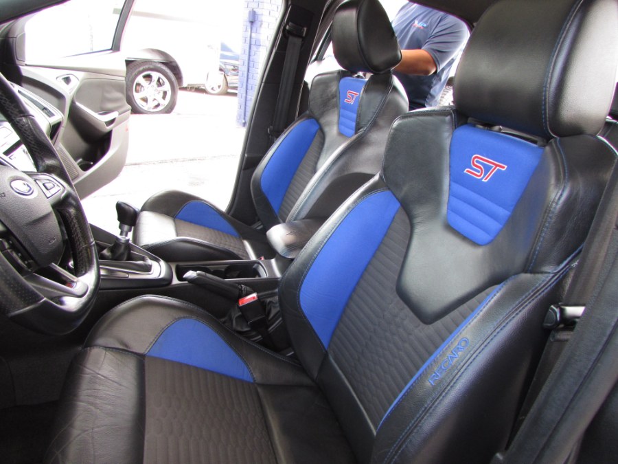 2016 Ford Focus 5dr HB ST, available for sale in Orlando, Florida | VIP Auto Enterprise, Inc. Orlando, Florida 2016 Ford Focus 5dr HB ST, available for sale in Orlando, Florida | VIP Auto Enterprise, Inc. Orlando, Florida