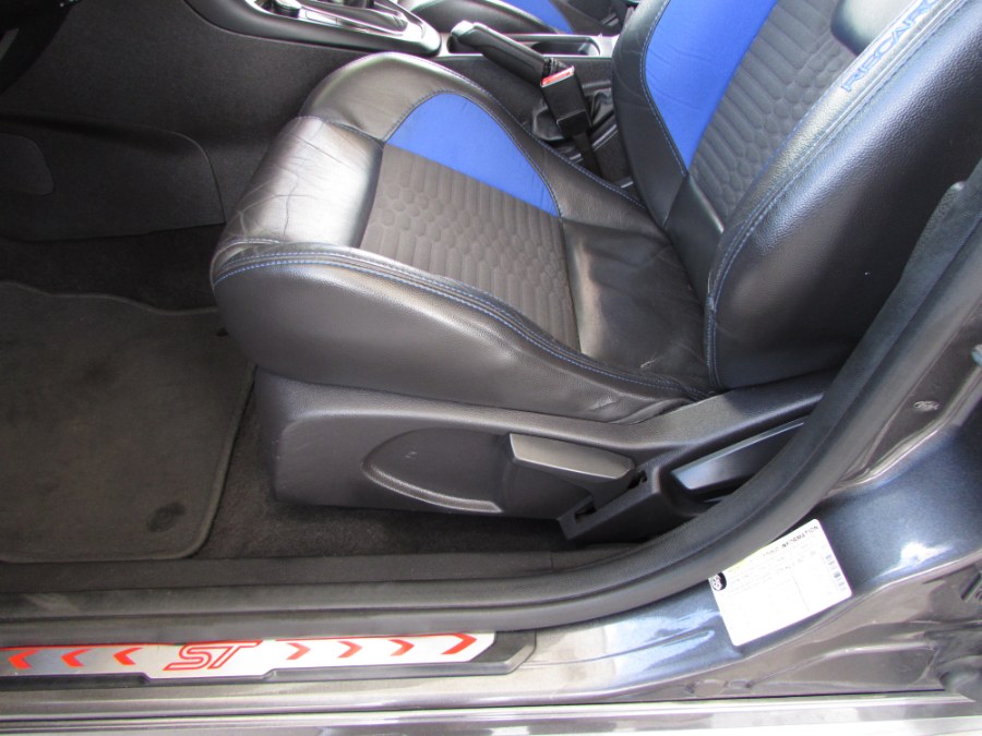 2016 Ford Focus 5dr HB ST, available for sale in Orlando, Florida | VIP Auto Enterprise, Inc. Orlando, Florida 2016 Ford Focus 5dr HB ST, available for sale in Orlando, Florida | VIP Auto Enterprise, Inc. Orlando, Florida