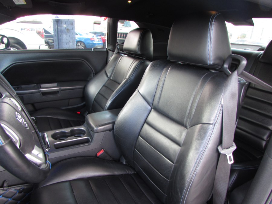 2013 Dodge Challenger 2dr Cpe R/T, available for sale in Orlando, Florida | VIP Auto Enterprise, Inc. Orlando, Florida 2013 Dodge Challenger 2dr Cpe R/T, available for sale in Orlando, Florida | VIP Auto Enterprise, Inc. Orlando, Florida