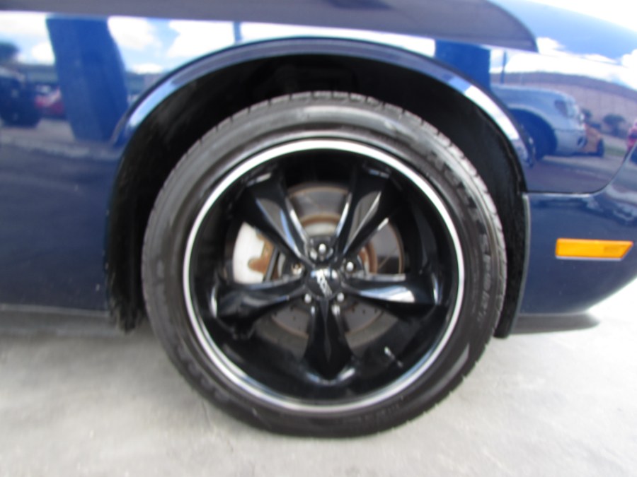 2013 Dodge Challenger 2dr Cpe R/T, available for sale in Orlando, Florida | VIP Auto Enterprise, Inc. Orlando, Florida 2013 Dodge Challenger 2dr Cpe R/T, available for sale in Orlando, Florida | VIP Auto Enterprise, Inc. Orlando, Florida
