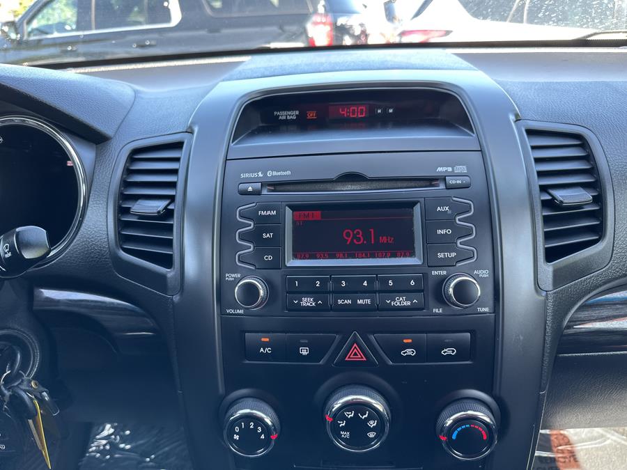 2011 Kia Sorento AWD 4dr I4 LX, available for sale in Little Ferry, New Jersey | Victoria Preowned Autos Inc. Little Ferry, New Jersey 2011 Kia Sorento AWD 4dr I4 LX, available for sale in Little Ferry, New Jersey | Victoria Preowned Autos Inc. Little Ferry, New Jersey