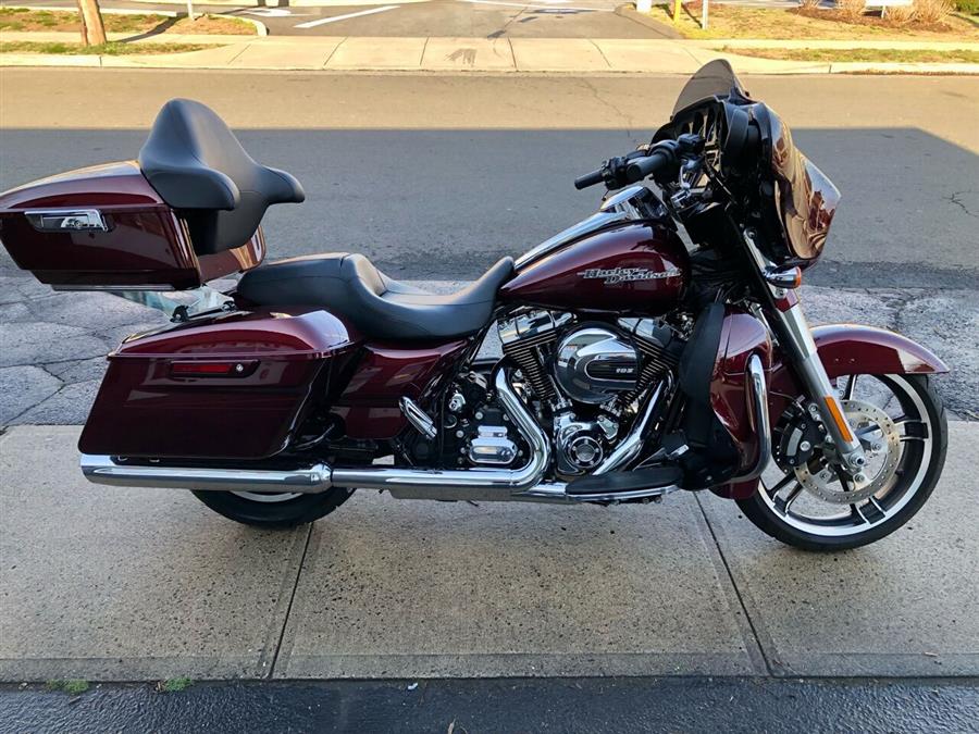 Used Harley Davidson STREET GLIDE FLHXS 2014 | Village Auto Sales. Milford, Connecticut