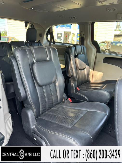 2011 Chrysler Town & Country 4dr Wgn Touring-L, available for sale in East Windsor, Connecticut | Central A/S LLC. East Windsor, Connecticut 2011 Chrysler Town & Country 4dr Wgn Touring-L, available for sale in East Windsor, Connecticut | Central A/S LLC. East Windsor, Connecticut