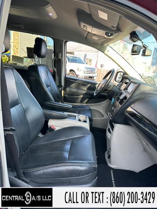 2011 Chrysler Town & Country 4dr Wgn Touring-L, available for sale in East Windsor, Connecticut | Central A/S LLC. East Windsor, Connecticut 2011 Chrysler Town & Country 4dr Wgn Touring-L, available for sale in East Windsor, Connecticut | Central A/S LLC. East Windsor, Connecticut