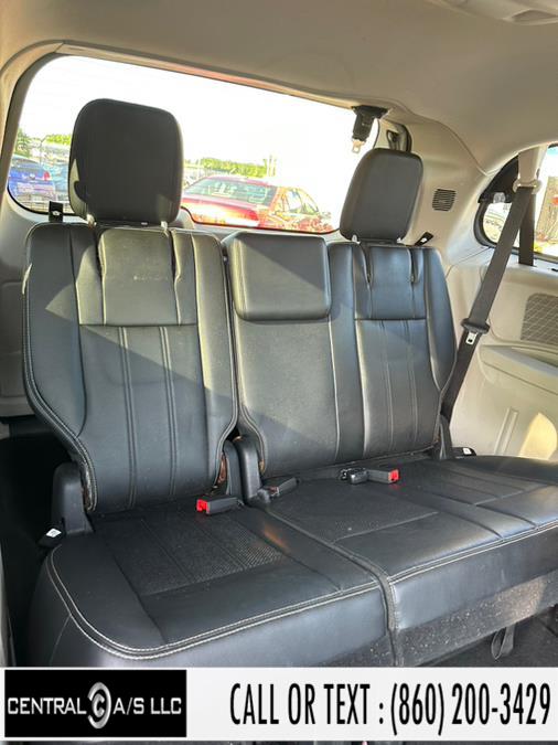 2011 Chrysler Town & Country 4dr Wgn Touring-L, available for sale in East Windsor, Connecticut | Central A/S LLC. East Windsor, Connecticut 2011 Chrysler Town & Country 4dr Wgn Touring-L, available for sale in East Windsor, Connecticut | Central A/S LLC. East Windsor, Connecticut