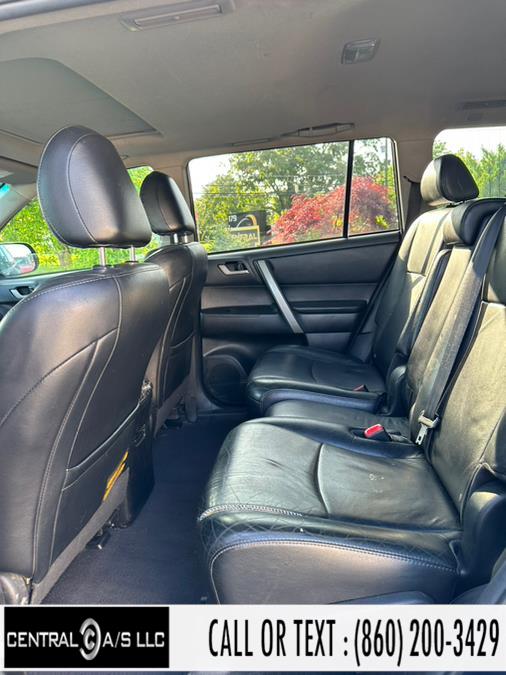 2012 Toyota Highlander 4WD 4dr V6 (Natl), available for sale in East Windsor, Connecticut | Central A/S LLC. East Windsor, Connecticut 2012 Toyota Highlander 4WD 4dr V6 (Natl), available for sale in East Windsor, Connecticut | Central A/S LLC. East Windsor, Connecticut