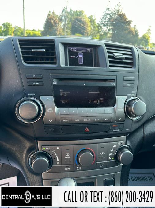 2012 Toyota Highlander 4WD 4dr V6 (Natl), available for sale in East Windsor, Connecticut | Central A/S LLC. East Windsor, Connecticut 2012 Toyota Highlander 4WD 4dr V6 (Natl), available for sale in East Windsor, Connecticut | Central A/S LLC. East Windsor, Connecticut