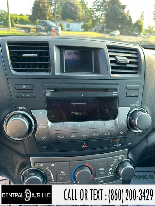 2012 Toyota Highlander 4WD 4dr V6 (Natl), available for sale in East Windsor, Connecticut | Central A/S LLC. East Windsor, Connecticut 2012 Toyota Highlander 4WD 4dr V6 (Natl), available for sale in East Windsor, Connecticut | Central A/S LLC. East Windsor, Connecticut