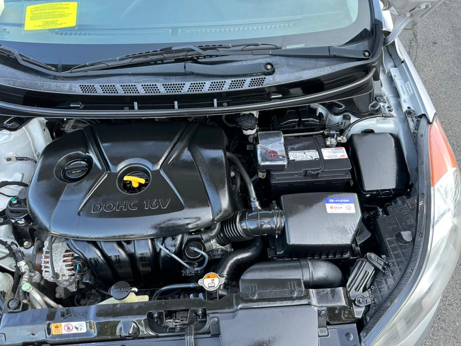 2012 Hyundai Elantra 4dr Sdn Auto Limited, available for sale in Taunton, Massachusetts | Rt 138 Auto Center Inc . Taunton, Massachusetts 2012 Hyundai Elantra 4dr Sdn Auto Limited, available for sale in Taunton, Massachusetts | Rt 138 Auto Center Inc . Taunton, Massachusetts