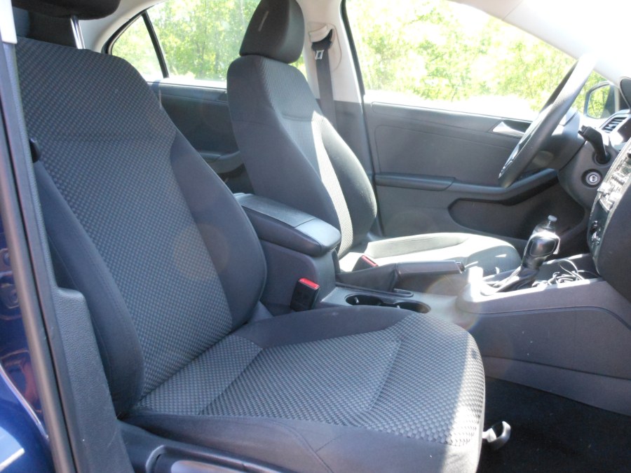 2014 Volkswagen Jetta Sedan 4dr Auto S, available for sale in Yantic, Connecticut | Yantic Auto Center. Yantic, Connecticut 2014 Volkswagen Jetta Sedan 4dr Auto S, available for sale in Yantic, Connecticut | Yantic Auto Center. Yantic, Connecticut