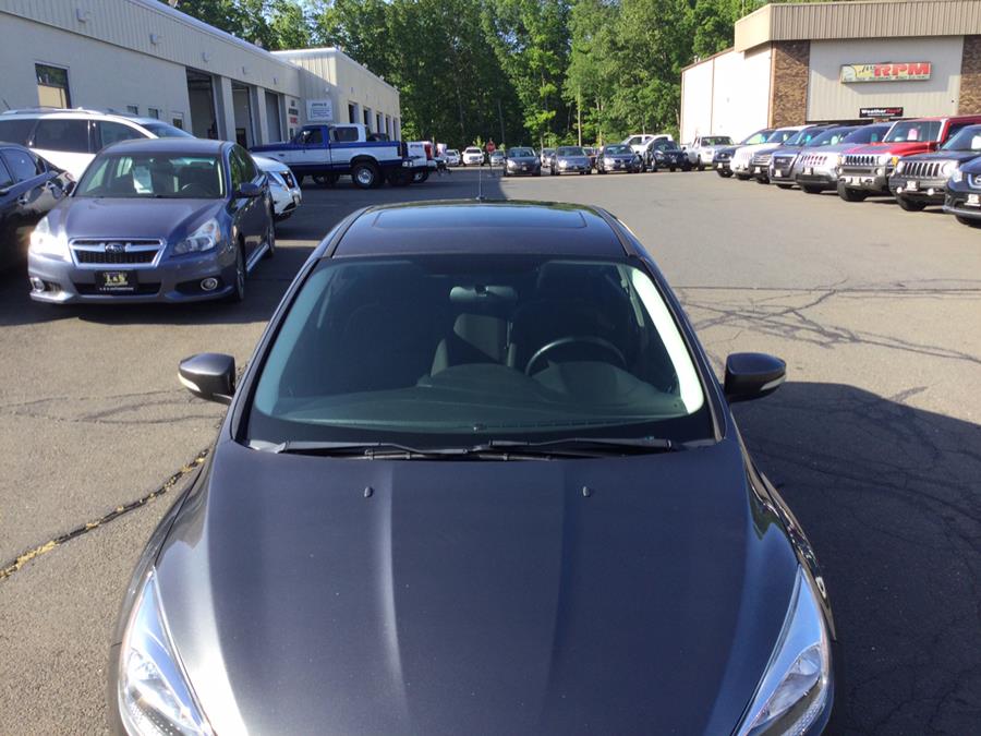 2015 Ford Focus 4dr Sdn SE, available for sale in Plantsville, Connecticut | L&S Automotive LLC. Plantsville, Connecticut 2015 Ford Focus 4dr Sdn SE, available for sale in Plantsville, Connecticut | L&S Automotive LLC. Plantsville, Connecticut