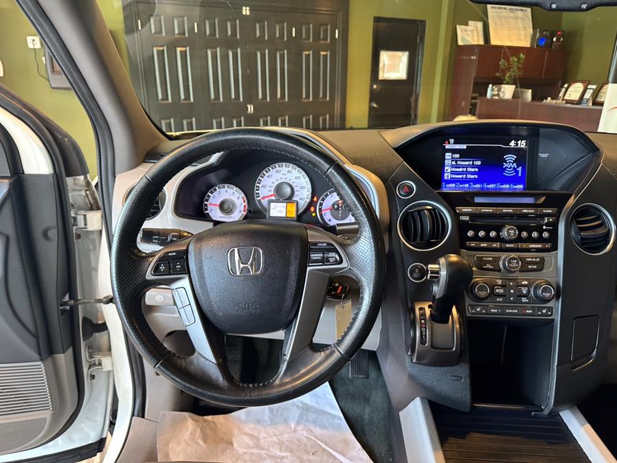 2015 Honda Pilot 4WD 4dr EX-L, available for sale in West Hartford, Connecticut | AutoMax. West Hartford, Connecticut 2015 Honda Pilot 4WD 4dr EX-L, available for sale in West Hartford, Connecticut | AutoMax. West Hartford, Connecticut