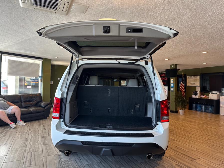 2015 Honda Pilot 4WD 4dr EX-L, available for sale in West Hartford, Connecticut | AutoMax. West Hartford, Connecticut 2015 Honda Pilot 4WD 4dr EX-L, available for sale in West Hartford, Connecticut | AutoMax. West Hartford, Connecticut
