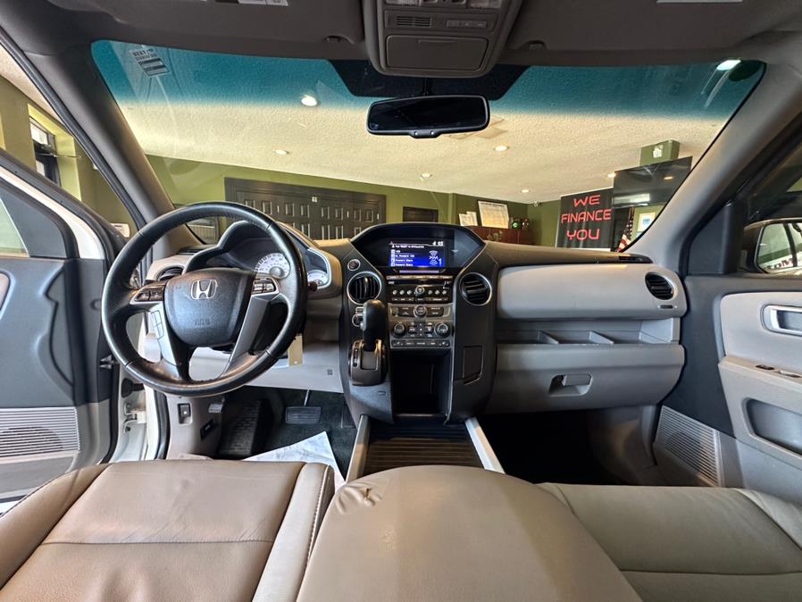 2015 Honda Pilot 4WD 4dr EX-L, available for sale in West Hartford, Connecticut | AutoMax. West Hartford, Connecticut 2015 Honda Pilot 4WD 4dr EX-L, available for sale in West Hartford, Connecticut | AutoMax. West Hartford, Connecticut