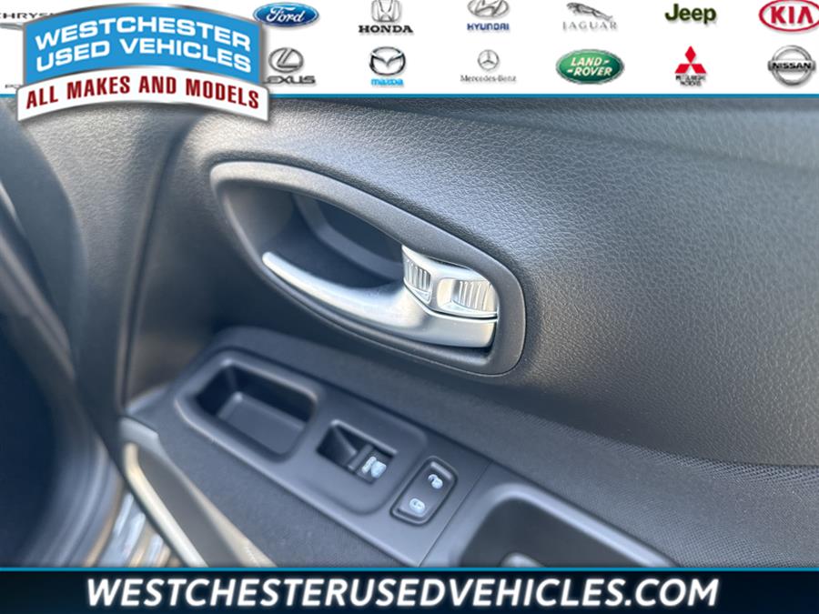 2021 Jeep Renegade Latitude, available for sale in White Plains, New York | Westchester Used Vehicles. White Plains, New York 2021 Jeep Renegade Latitude, available for sale in White Plains, New York | Westchester Used Vehicles. White Plains, New York