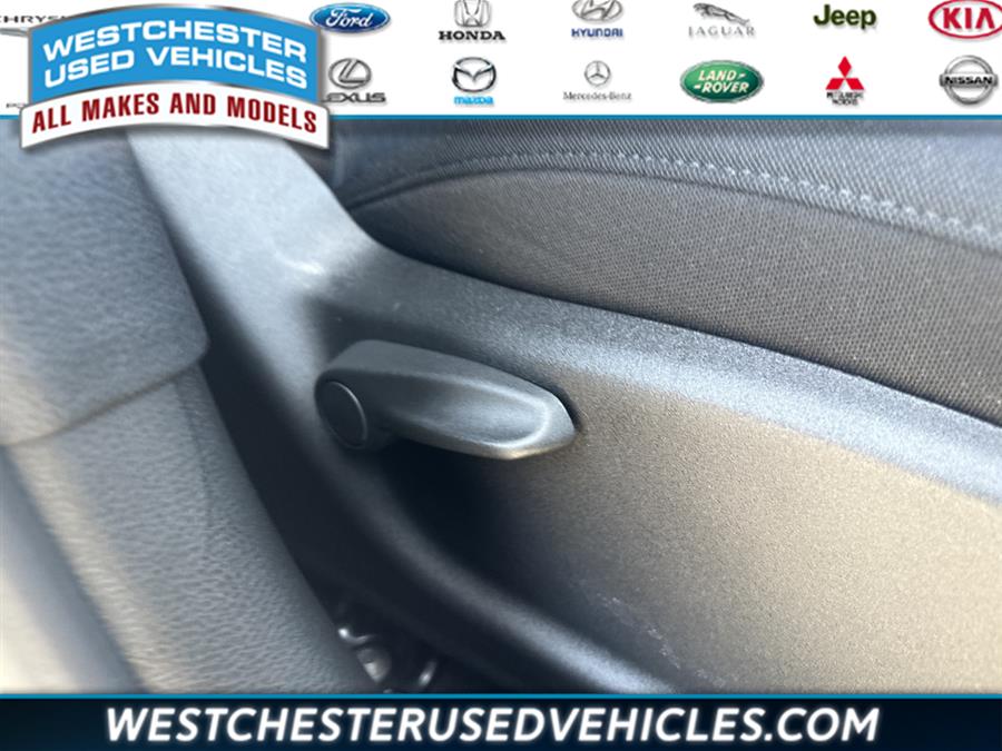 2021 Jeep Renegade Latitude, available for sale in White Plains, New York | Westchester Used Vehicles. White Plains, New York 2021 Jeep Renegade Latitude, available for sale in White Plains, New York | Westchester Used Vehicles. White Plains, New York