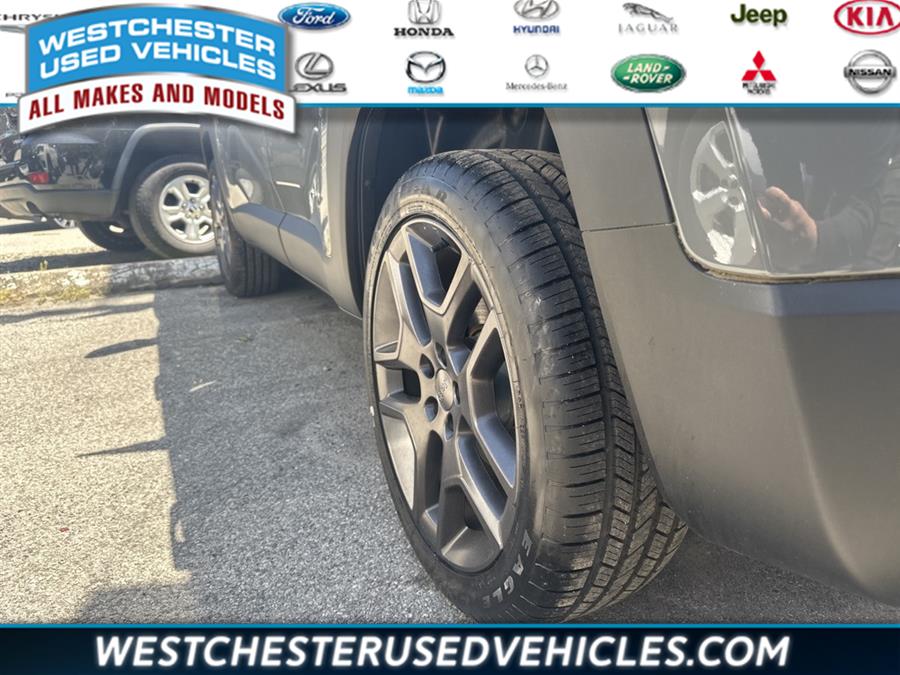2021 Jeep Renegade Latitude, available for sale in White Plains, New York | Westchester Used Vehicles. White Plains, New York 2021 Jeep Renegade Latitude, available for sale in White Plains, New York | Westchester Used Vehicles. White Plains, New York