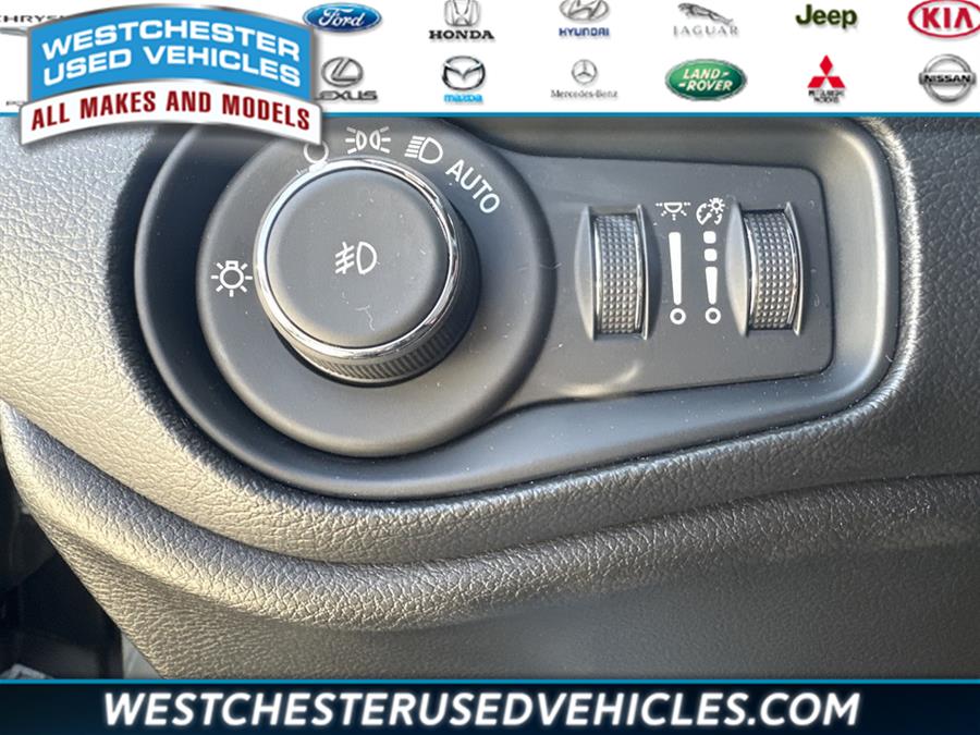 2021 Jeep Renegade Latitude, available for sale in White Plains, New York | Westchester Used Vehicles. White Plains, New York 2021 Jeep Renegade Latitude, available for sale in White Plains, New York | Westchester Used Vehicles. White Plains, New York