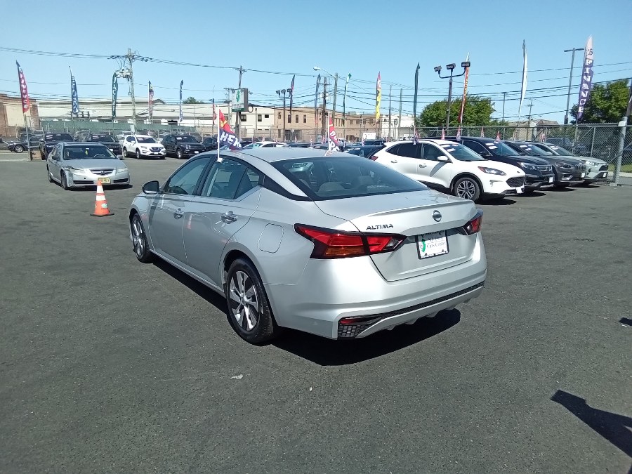 2021 Nissan Altima 2.5 S Sedan, available for sale in Irvington, New Jersey | NJ Used Cars Center. Irvington, New Jersey 2021 Nissan Altima 2.5 S Sedan, available for sale in Irvington, New Jersey | NJ Used Cars Center. Irvington, New Jersey