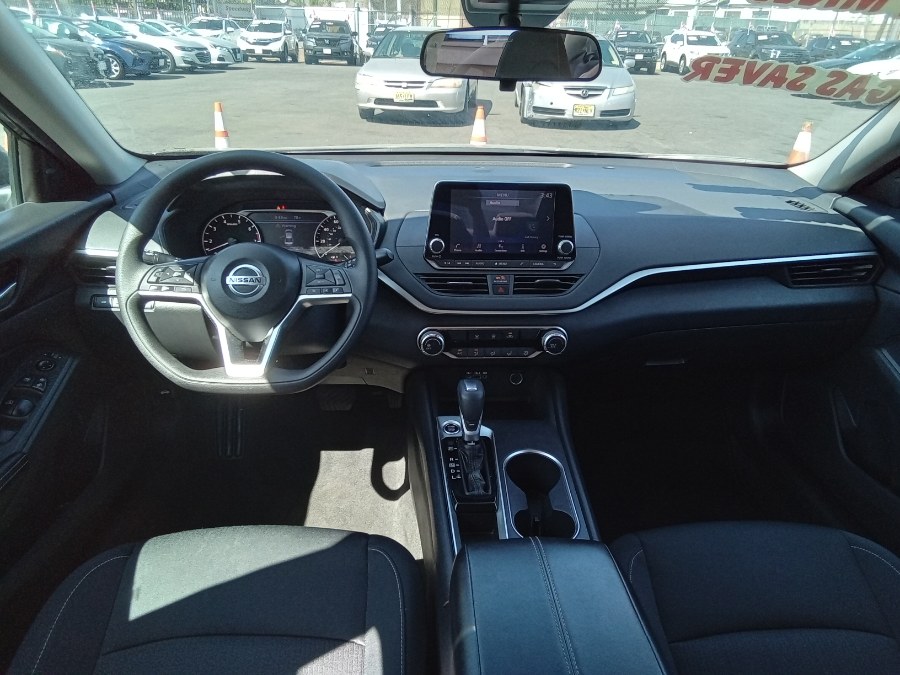 2022 Nissan Altima 2.5 SV Sedan, available for sale in Irvington, New Jersey | NJ Used Cars Center. Irvington, New Jersey 2022 Nissan Altima 2.5 SV Sedan, available for sale in Irvington, New Jersey | NJ Used Cars Center. Irvington, New Jersey