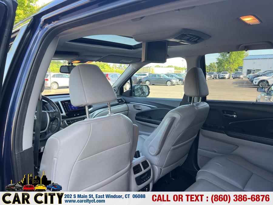 2017 Honda Pilot EX-L w/RES AWD, available for sale in East Windsor, Connecticut | Car City LLC. East Windsor, Connecticut 2017 Honda Pilot EX-L w/RES AWD, available for sale in East Windsor, Connecticut | Car City LLC. East Windsor, Connecticut