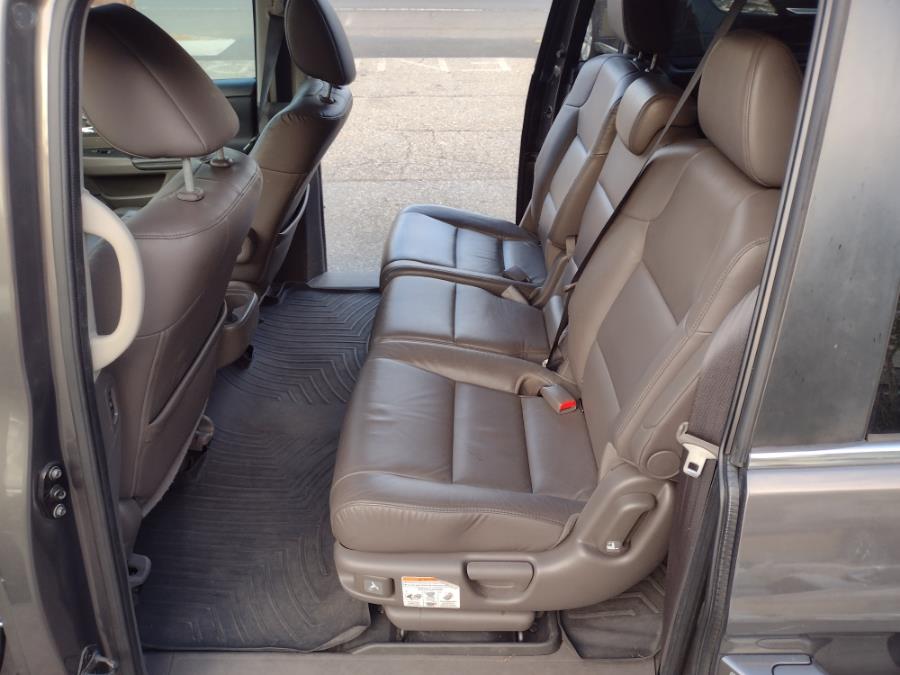 2014 Honda Odyssey 5dr EX-L w/Navi, available for sale in Chicopee, Massachusetts | Matts Auto Mall LLC. Chicopee, Massachusetts 2014 Honda Odyssey 5dr EX-L w/Navi, available for sale in Chicopee, Massachusetts | Matts Auto Mall LLC. Chicopee, Massachusetts