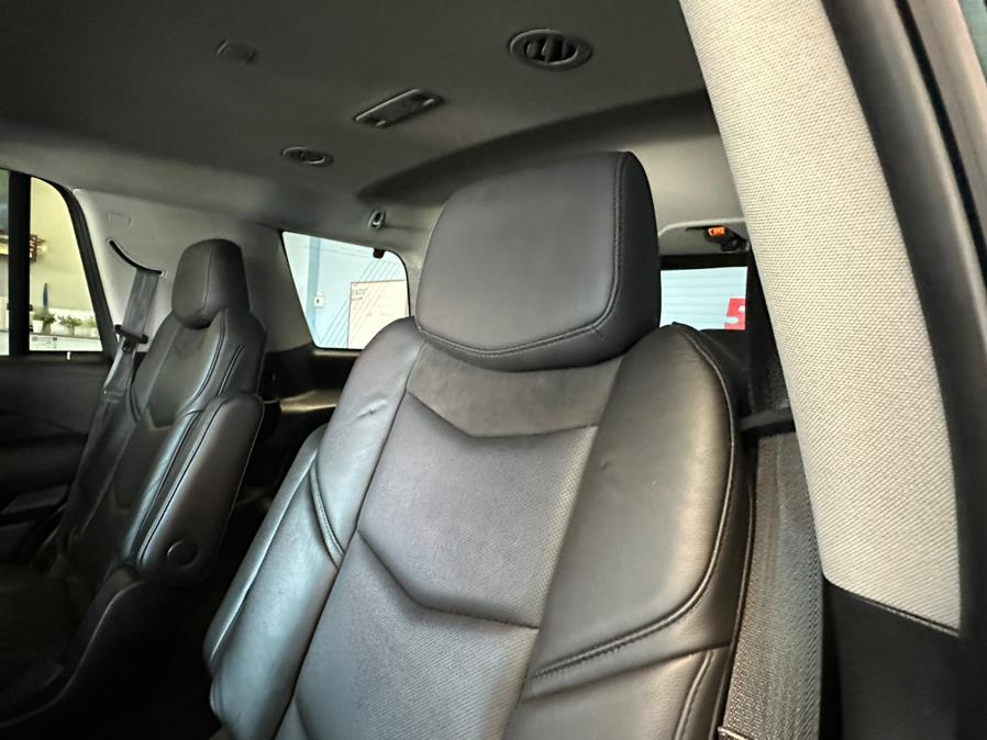 2019 Cadillac Escalade 4WD 4dr Luxury, available for sale in Inwood, New York | 5 Towns Drive. Inwood, New York 2019 Cadillac Escalade 4WD 4dr Luxury, available for sale in Inwood, New York | 5 Towns Drive. Inwood, New York