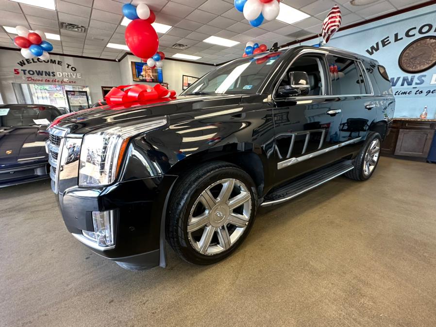 2019 Cadillac Escalade 4WD 4dr Luxury, available for sale in Inwood, New York | 5 Towns Drive. Inwood, New York 2019 Cadillac Escalade 4WD 4dr Luxury, available for sale in Inwood, New York | 5 Towns Drive. Inwood, New York