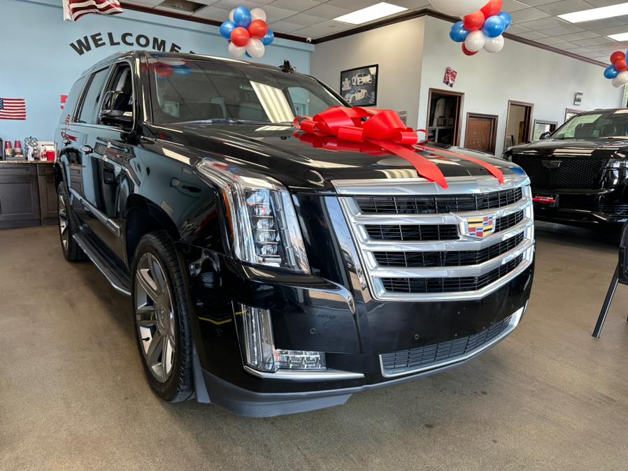 2019 Cadillac Escalade 4WD 4dr Luxury, available for sale in Inwood, New York | 5 Towns Drive. Inwood, New York 2019 Cadillac Escalade 4WD 4dr Luxury, available for sale in Inwood, New York | 5 Towns Drive. Inwood, New York