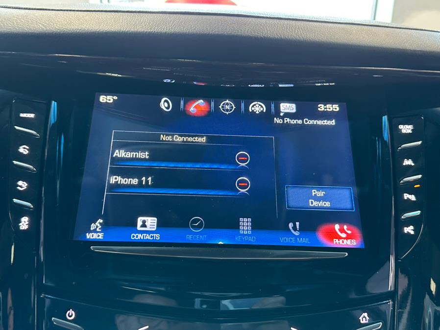 2019 Cadillac Escalade 4WD 4dr Luxury, available for sale in Inwood, New York | 5 Towns Drive. Inwood, New York 2019 Cadillac Escalade 4WD 4dr Luxury, available for sale in Inwood, New York | 5 Towns Drive. Inwood, New York