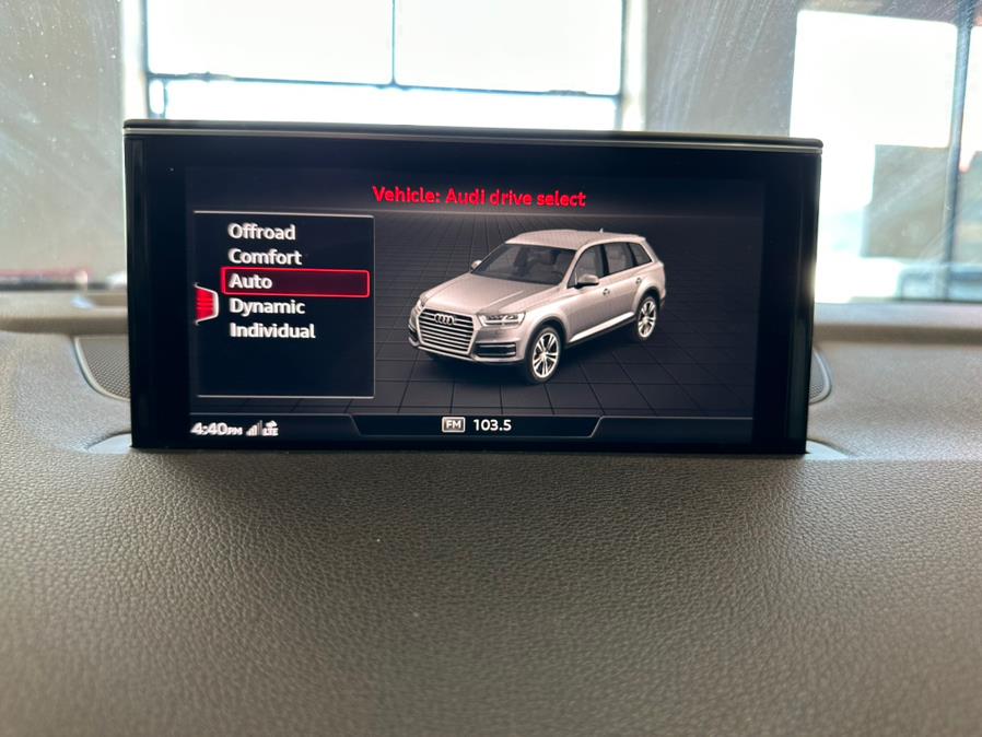 2018 Audi Q7 3.0 TFSI Premium, available for sale in Inwood, New York | 5 Towns Drive. Inwood, New York 2018 Audi Q7 3.0 TFSI Premium, available for sale in Inwood, New York | 5 Towns Drive. Inwood, New York