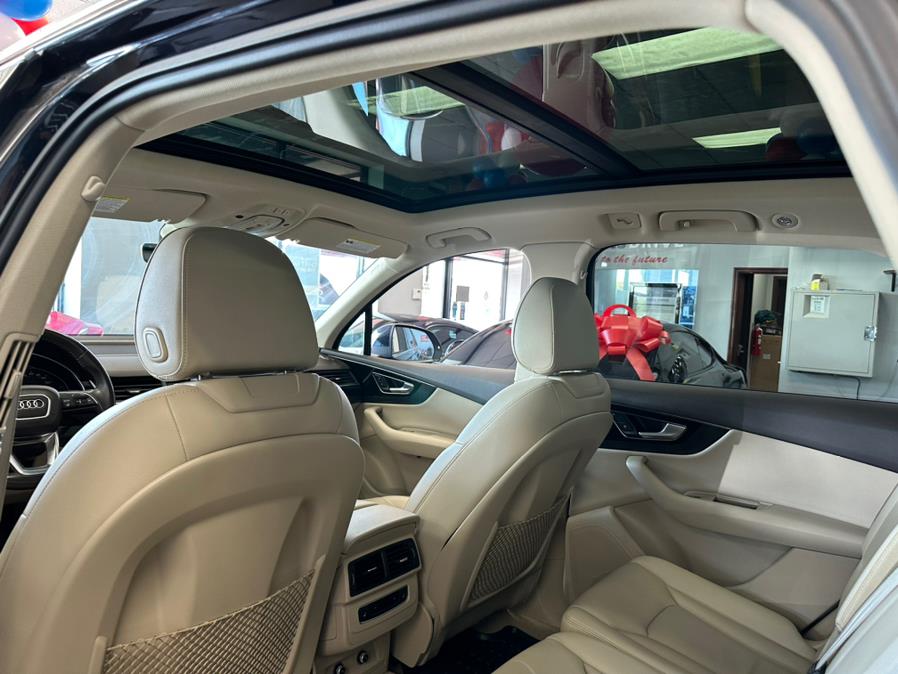 2018 Audi Q7 3.0 TFSI Premium, available for sale in Inwood, New York | 5 Towns Drive. Inwood, New York 2018 Audi Q7 3.0 TFSI Premium, available for sale in Inwood, New York | 5 Towns Drive. Inwood, New York