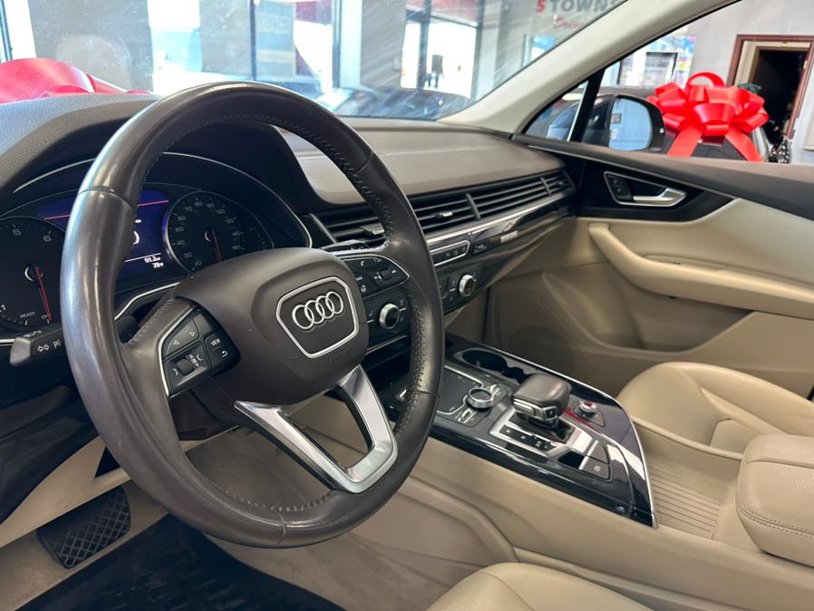 2018 Audi Q7 3.0 TFSI Premium, available for sale in Inwood, New York | 5 Towns Drive. Inwood, New York 2018 Audi Q7 3.0 TFSI Premium, available for sale in Inwood, New York | 5 Towns Drive. Inwood, New York