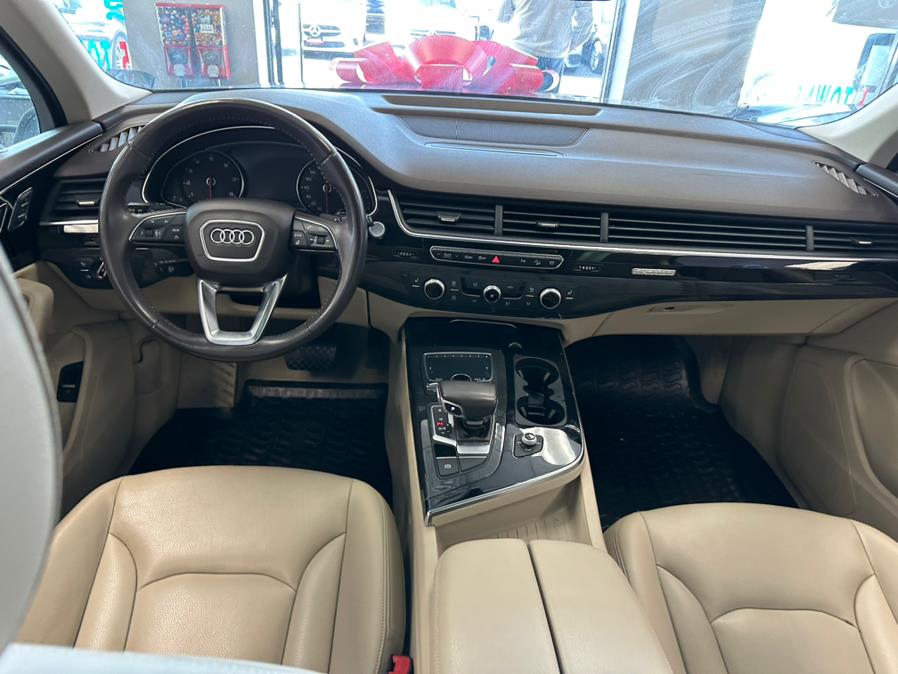 2018 Audi Q7 3.0 TFSI Premium, available for sale in Inwood, New York | 5 Towns Drive. Inwood, New York 2018 Audi Q7 3.0 TFSI Premium, available for sale in Inwood, New York | 5 Towns Drive. Inwood, New York