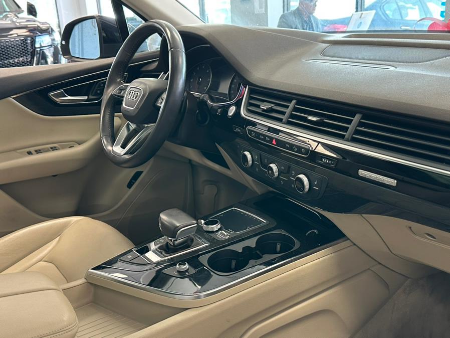 2018 Audi Q7 3.0 TFSI Premium, available for sale in Inwood, New York | 5 Towns Drive. Inwood, New York 2018 Audi Q7 3.0 TFSI Premium, available for sale in Inwood, New York | 5 Towns Drive. Inwood, New York