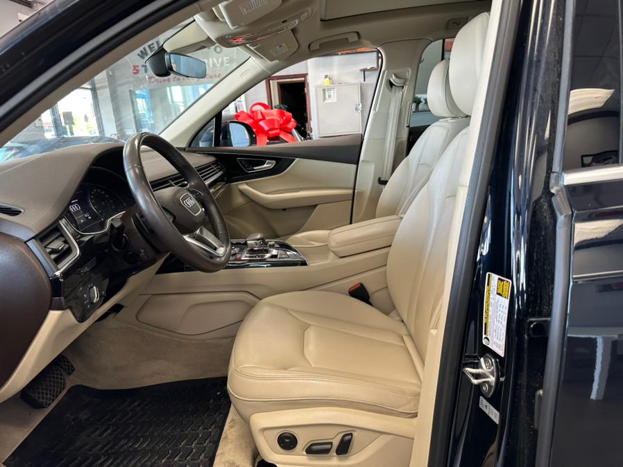 2018 Audi Q7 3.0 TFSI Premium, available for sale in Inwood, New York | 5 Towns Drive. Inwood, New York 2018 Audi Q7 3.0 TFSI Premium, available for sale in Inwood, New York | 5 Towns Drive. Inwood, New York