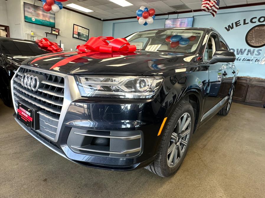 2018 Audi Q7 3.0 TFSI Premium, available for sale in Inwood, New York | 5 Towns Drive. Inwood, New York 2018 Audi Q7 3.0 TFSI Premium, available for sale in Inwood, New York | 5 Towns Drive. Inwood, New York