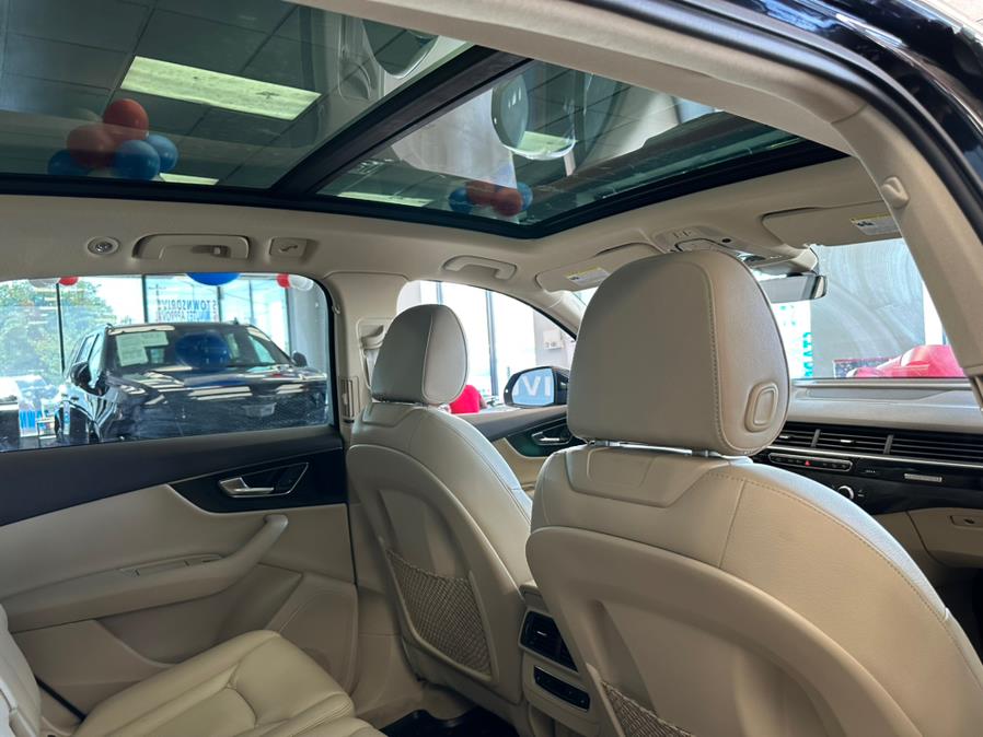 2018 Audi Q7 3.0 TFSI Premium, available for sale in Inwood, New York | 5 Towns Drive. Inwood, New York 2018 Audi Q7 3.0 TFSI Premium, available for sale in Inwood, New York | 5 Towns Drive. Inwood, New York