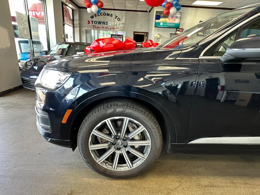 2018 Audi Q7 3.0 TFSI Premium, available for sale in Inwood, New York | 5 Towns Drive. Inwood, New York 2018 Audi Q7 3.0 TFSI Premium, available for sale in Inwood, New York | 5 Towns Drive. Inwood, New York