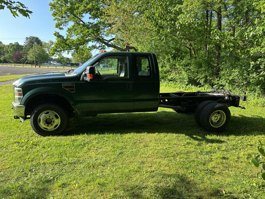 2008 Ford Super Duty F-350 DRW 4WD SuperCab 162" WB 60" CA XLT, available for sale in Plainville, Connecticut | Choice Group LLC Choice Motor Car. Plainville, Connecticut
