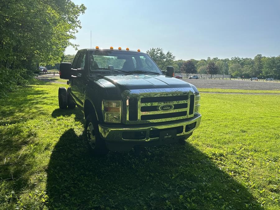 2008 Ford Super Duty F-350 DRW 4WD SuperCab 162" WB 60" CA XLT, available for sale in Plainville, Connecticut | Choice Group LLC Choice Motor Car. Plainville, Connecticut