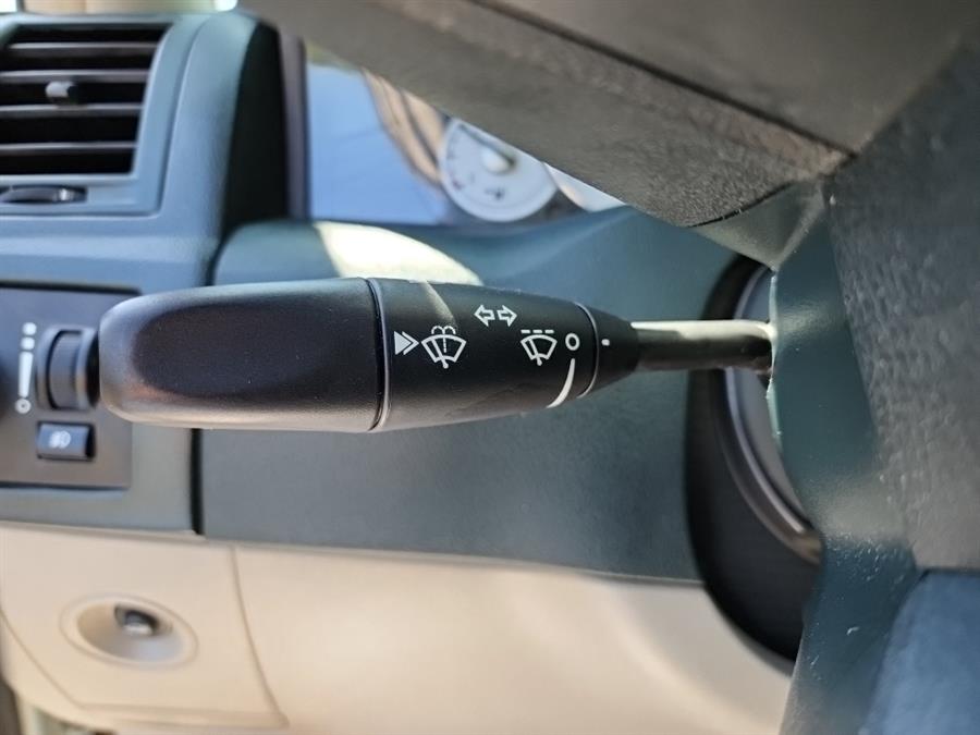 2005 Chrysler 300 4dr Sdn 300 Touring *Ltd Avail*, available for sale in Islip, New York | L.I. Auto Gallery. Islip, New York 2005 Chrysler 300 4dr Sdn 300 Touring *Ltd Avail*, available for sale in Islip, New York | L.I. Auto Gallery. Islip, New York