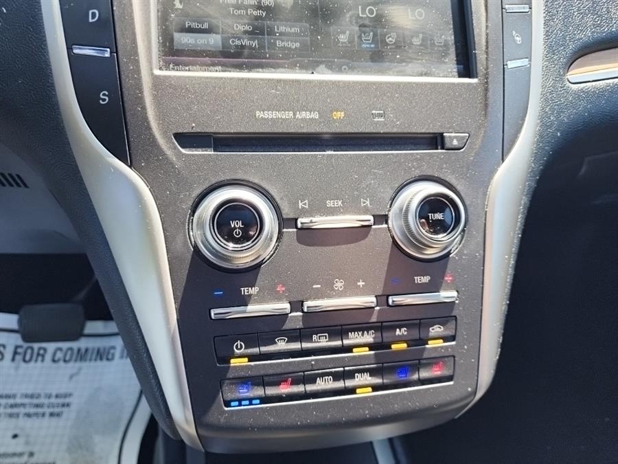 2015 Lincoln MKC AWD 4dr, available for sale in Islip, New York | L.I. Auto Gallery. Islip, New York 2015 Lincoln MKC AWD 4dr, available for sale in Islip, New York | L.I. Auto Gallery. Islip, New York