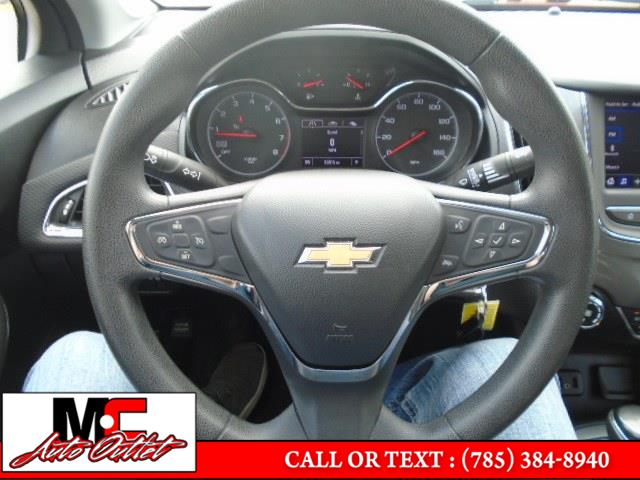 2019 Chevrolet Cruze 4dr Sdn CVT, available for sale in Colby, Kansas | M C Auto Outlet Inc. Colby, Kansas 2019 Chevrolet Cruze 4dr Sdn CVT, available for sale in Colby, Kansas | M C Auto Outlet Inc. Colby, Kansas