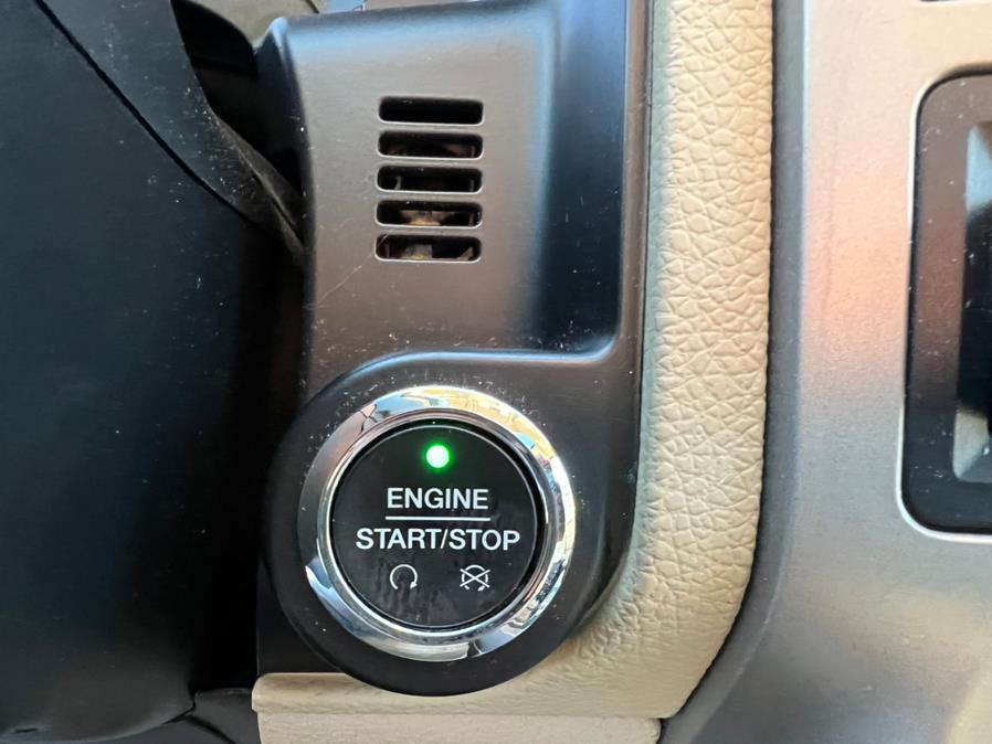 2017 Ford Expedition EL Limited 4x4, available for sale in Canton, Connecticut | Lava Motors 2 Inc. Canton, Connecticut 2017 Ford Expedition EL Limited 4x4, available for sale in Canton, Connecticut | Lava Motors 2 Inc. Canton, Connecticut