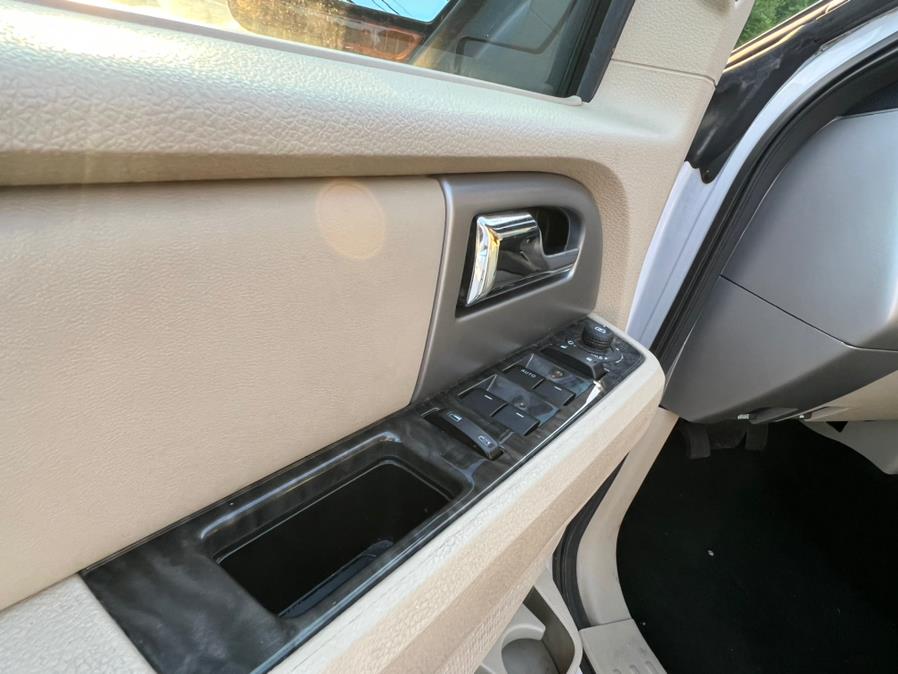 2017 Ford Expedition EL Limited 4x4, available for sale in Canton, Connecticut | Lava Motors 2 Inc. Canton, Connecticut 2017 Ford Expedition EL Limited 4x4, available for sale in Canton, Connecticut | Lava Motors 2 Inc. Canton, Connecticut