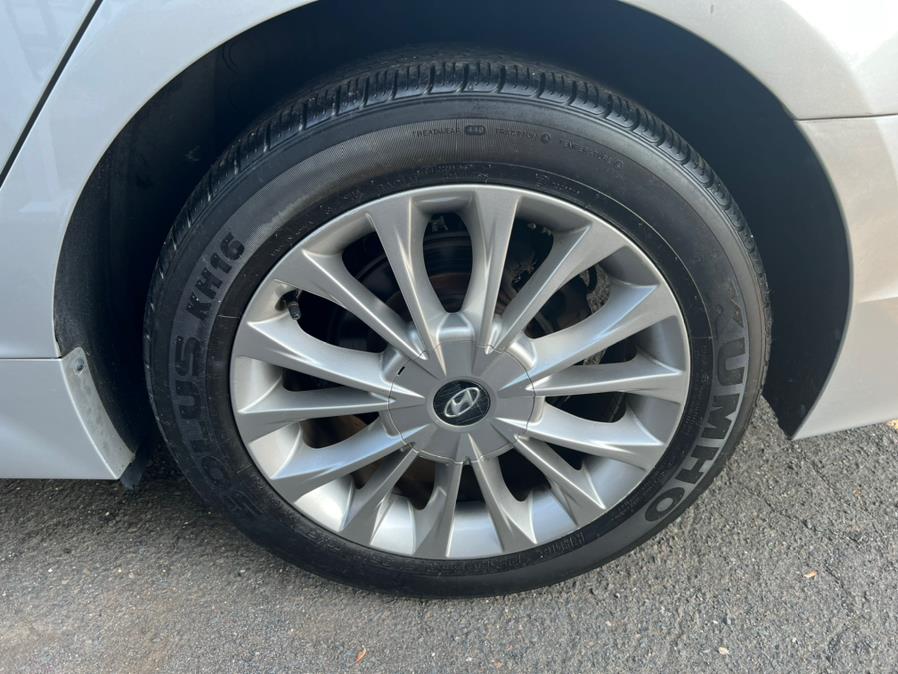 2015 Hyundai Sonata 4dr Sdn 2.4L Limited, available for sale in Berlin, Connecticut | Main Auto of Berlin. Berlin, Connecticut 2015 Hyundai Sonata 4dr Sdn 2.4L Limited, available for sale in Berlin, Connecticut | Main Auto of Berlin. Berlin, Connecticut