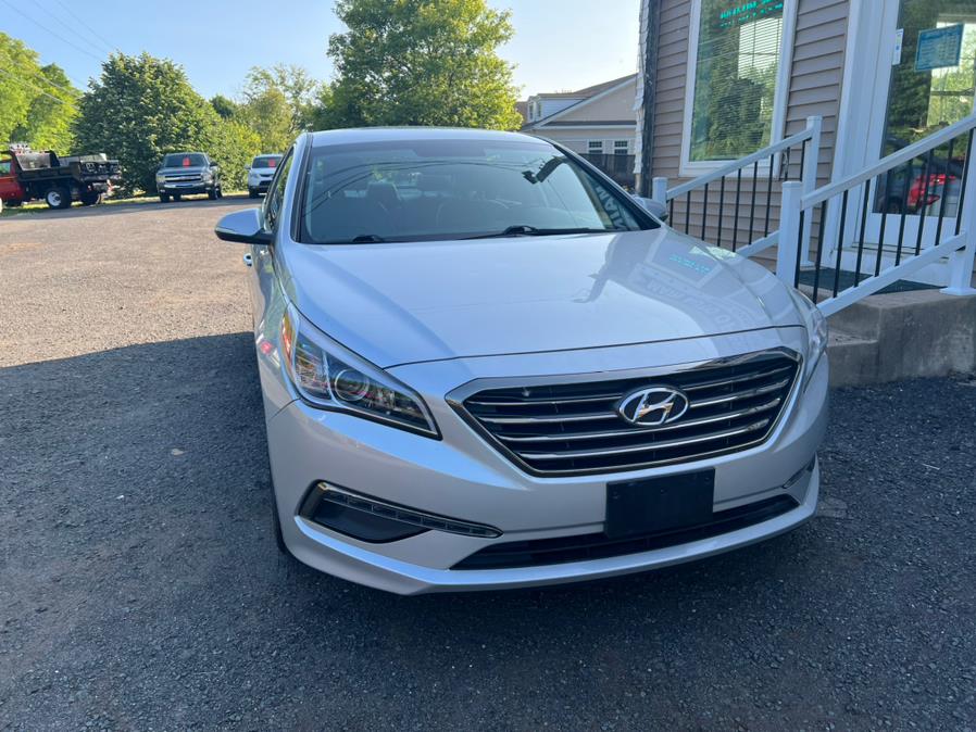 2015 Hyundai Sonata 4dr Sdn 2.4L Limited, available for sale in Berlin, Connecticut | Main Auto of Berlin. Berlin, Connecticut 2015 Hyundai Sonata 4dr Sdn 2.4L Limited, available for sale in Berlin, Connecticut | Main Auto of Berlin. Berlin, Connecticut