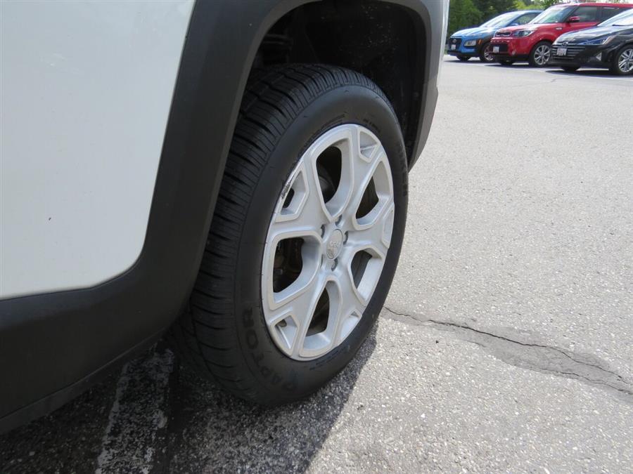 2017 Jeep Renegade Limited 4x4 4dr SUV, available for sale in Auburn, Maine | Lake City Exports Inc. Auburn, Maine 2017 Jeep Renegade Limited 4x4 4dr SUV, available for sale in Auburn, Maine | Lake City Exports Inc. Auburn, Maine